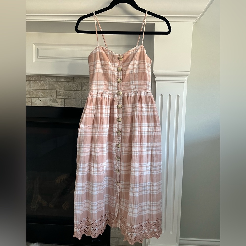 Cute summer dress. Size XS. Only worn once.